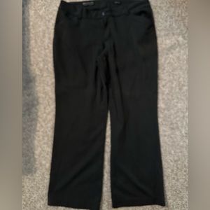 16 Short Black Houndstooth Trousers Lee